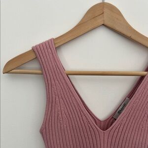 madewell pink ribbed v neck top, size small